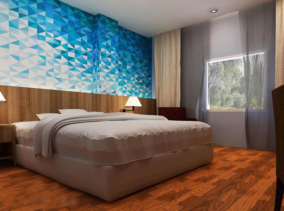 Horison Express Sentani Hotel Jayapura Eksteriør billede