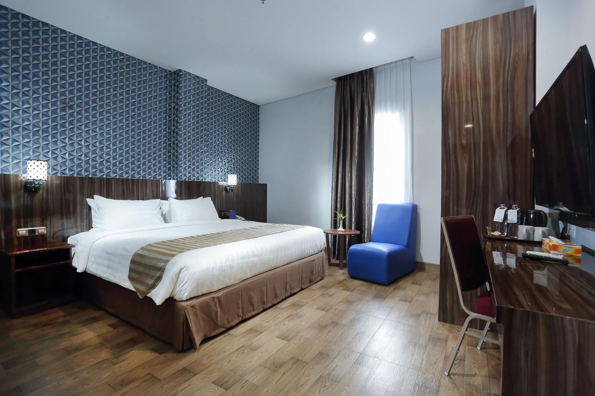 Horison Express Sentani Hotel Jayapura Eksteriør billede